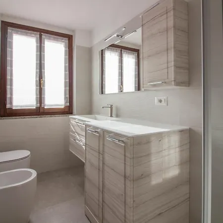 Apartament Guesthost - Oasis W Two Balconies! *