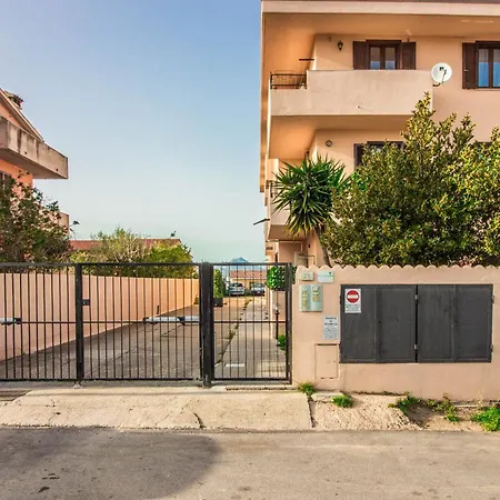 Oasis With Two Balconies! Apartment